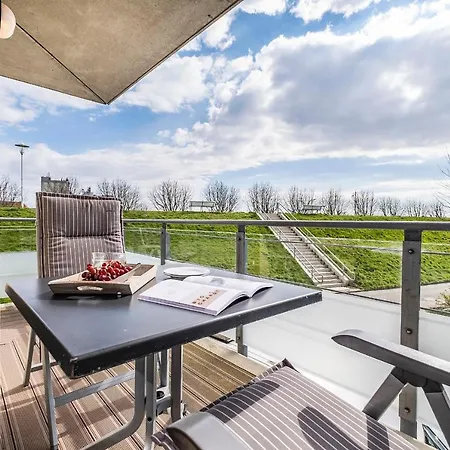 Haus Deichoase 1 5 * Бюзум